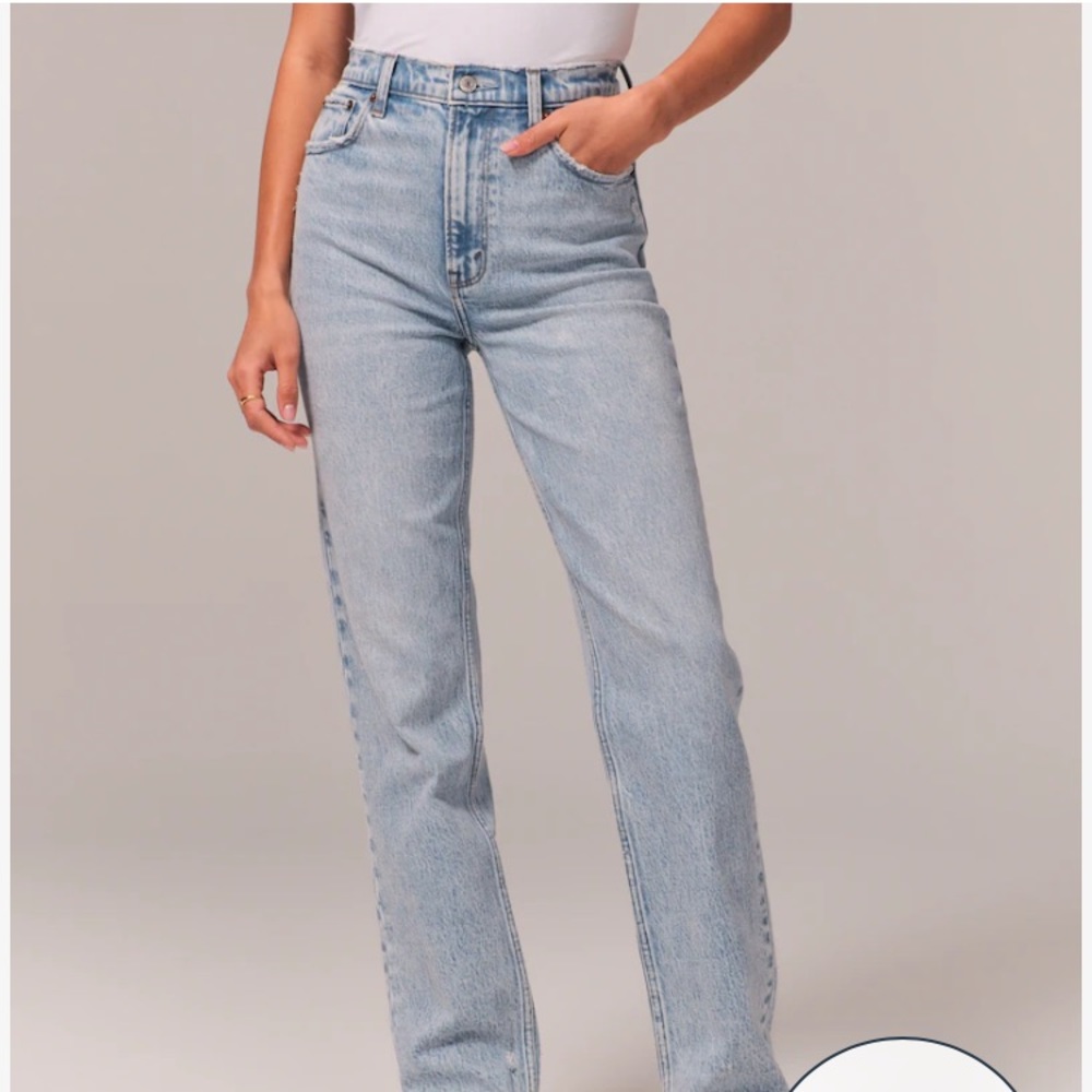 A&F Ultra High Rise 90s Straight Jean